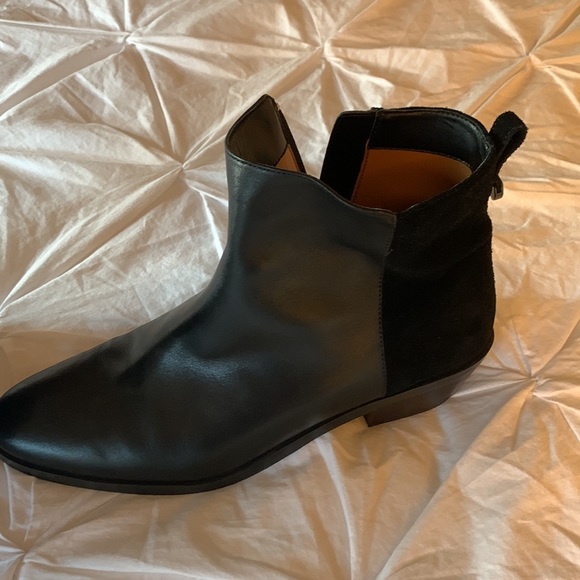 EUC Coach black leather Boots (worn once!) - Picture 4 of 6